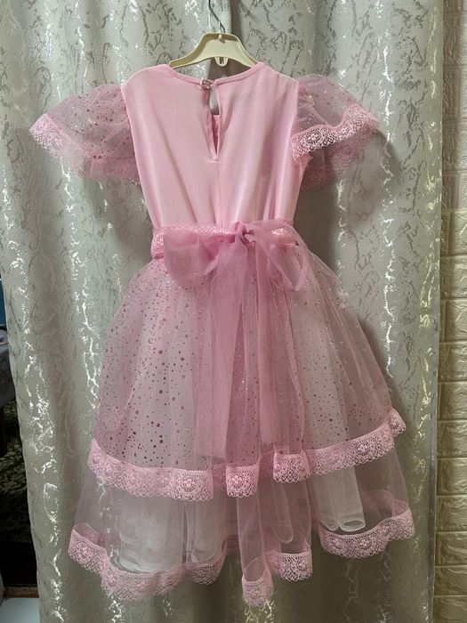 Продам новое платье