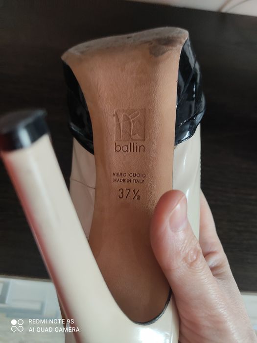 Продав туфли 37 размер