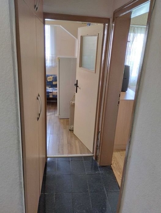 Дава се под наем Тристаен апартамент в Варна, Базар Левски - 70 кв.м за 428.91 € - Снимка #9