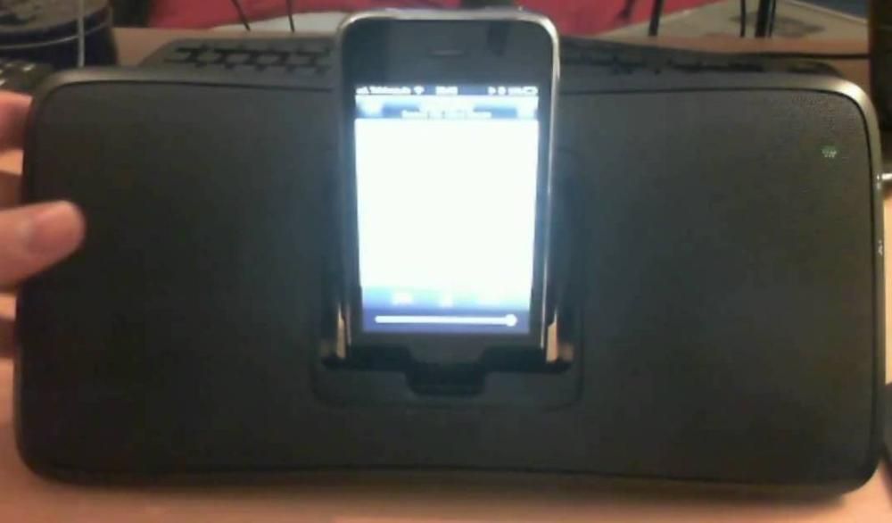 Statie Dock Logitech S315i cu boxe incorporate iPhone 4,4s 3g,3gs