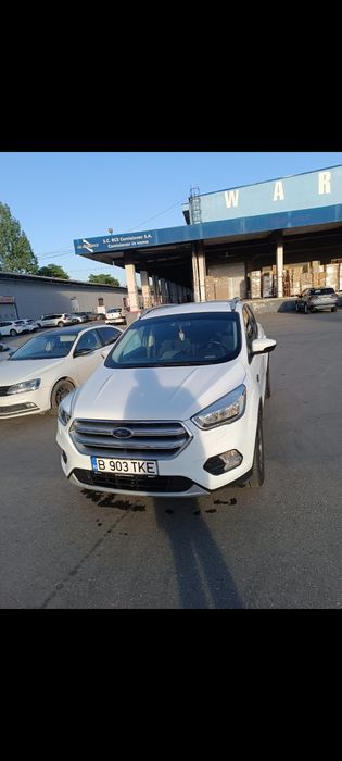 Ford Kuga Trend 1.5 Tdci 4x2 PRET 10.000€