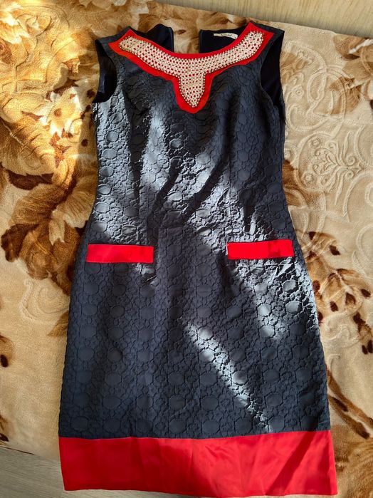 Продам женский платье