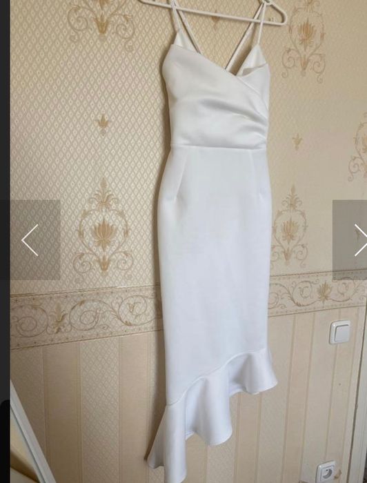Бяла рокля ASOS