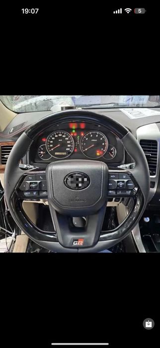 Уплотнитель капота Тойота Прадо 120/gx470