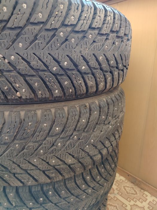 Продам зимние шины 195/ 65R 15
