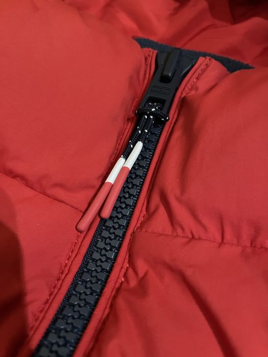 Vand URGENT Geaca Tommy Hilfiger