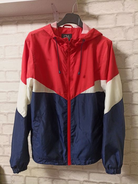 Vând geacă subțire