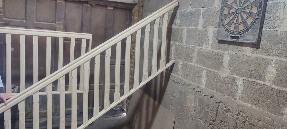 Дървен парапет по поръчка