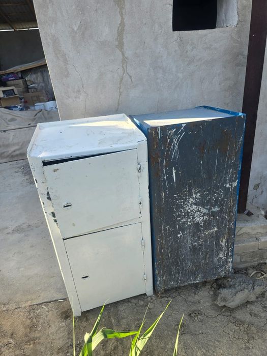 Сейф металический