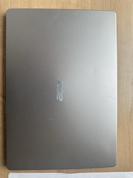 Ноутбук Acer в идеальном состояние