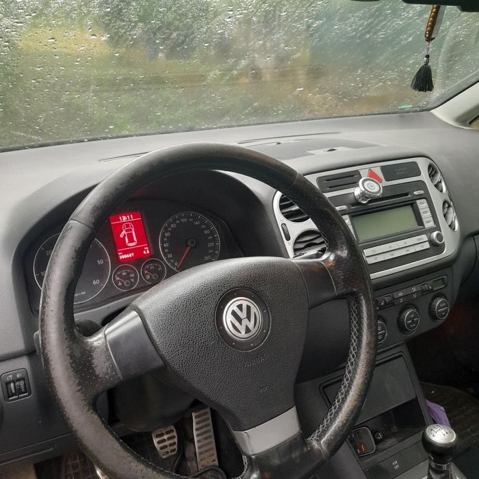 Volkswagen Golf 2007 diesel, 2.695 € — imagine 4