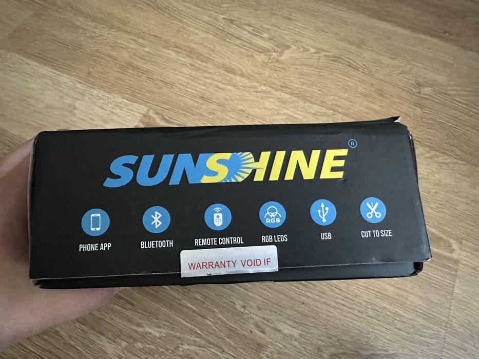 Bandă LED RGB Smart 10m (2x5m) cu aplicație și telecomandă – Nouă