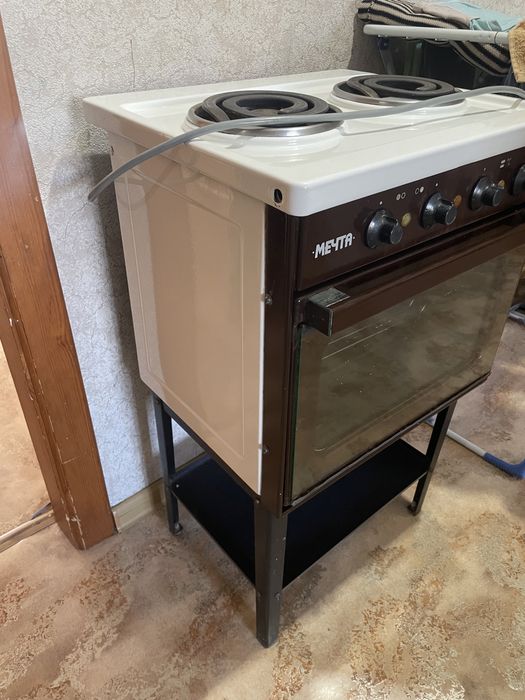 Продам Эл Плиту МЕЧТА 15000