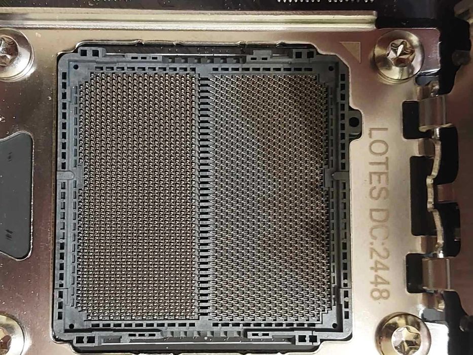 AMD Ryzen 5 7600X + Asus Prime B840M-A CSM