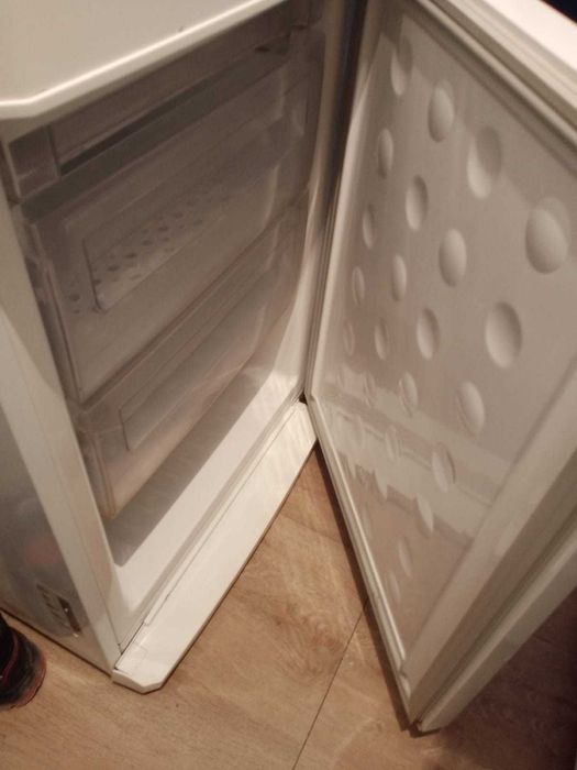 Холодильник Samsung