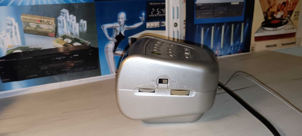 Radio cu ceas Sony Dream Machine ICF C115 (afisaj mare)