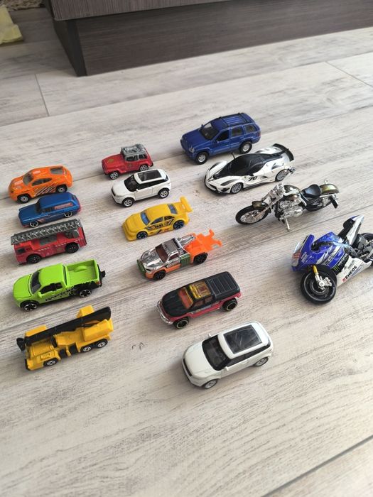 Детски колички запазени.