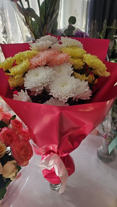 Продам цветы подарины 06.04