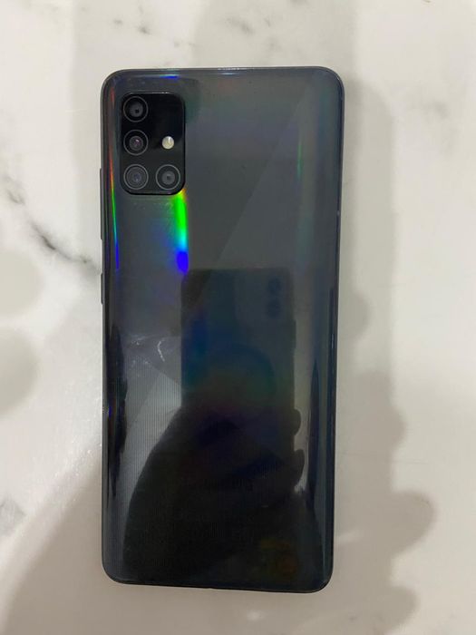 Продаётся Samsung A51