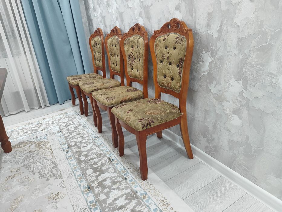 Стулья для гостиной