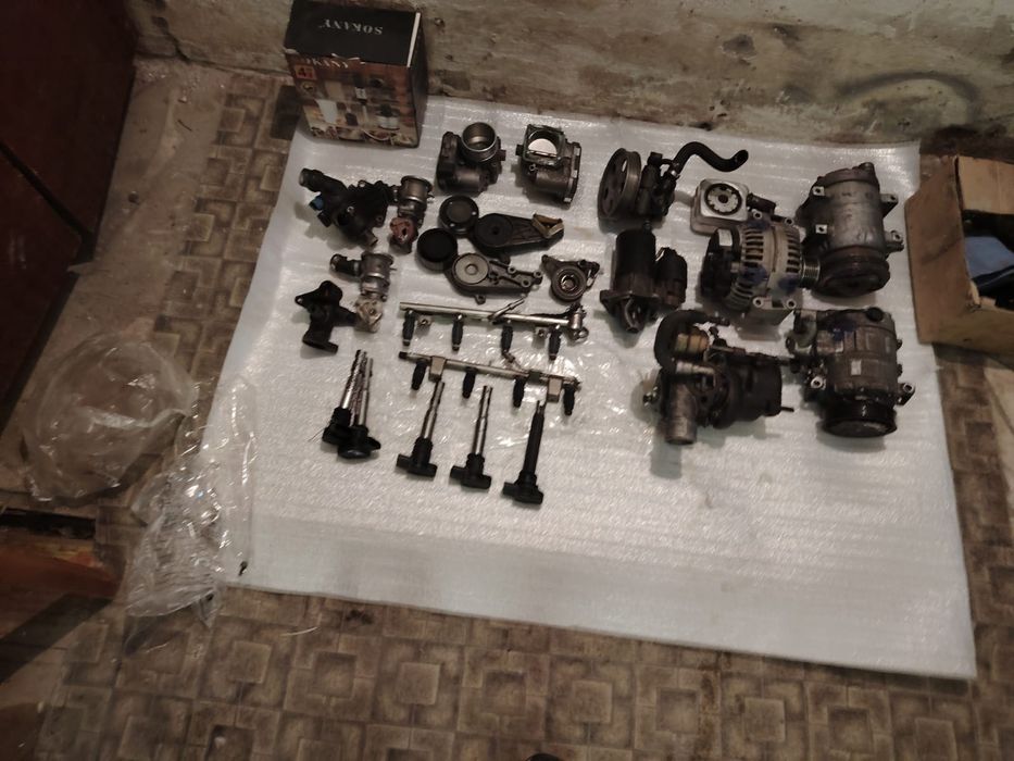 Двигатель по запчастям