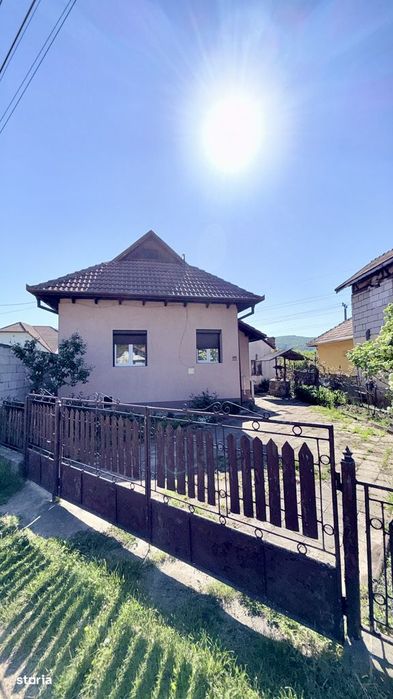 Casă Cu Teren 1.668 Mp | Bujoreni