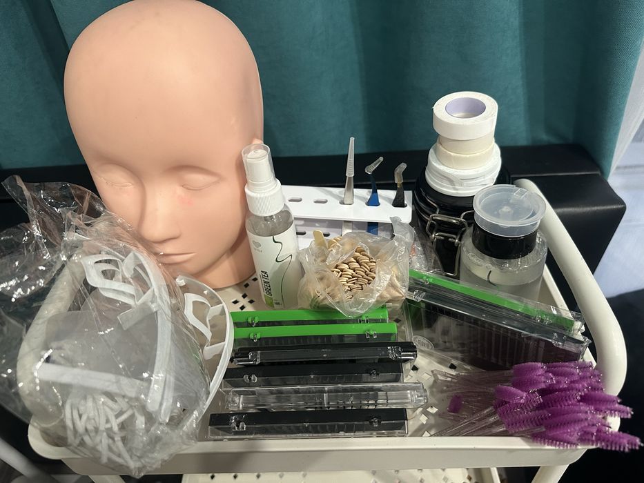 Продам материалы для наращивания ресниц