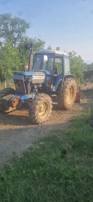 Vând tractor ford 7700 95 de cai