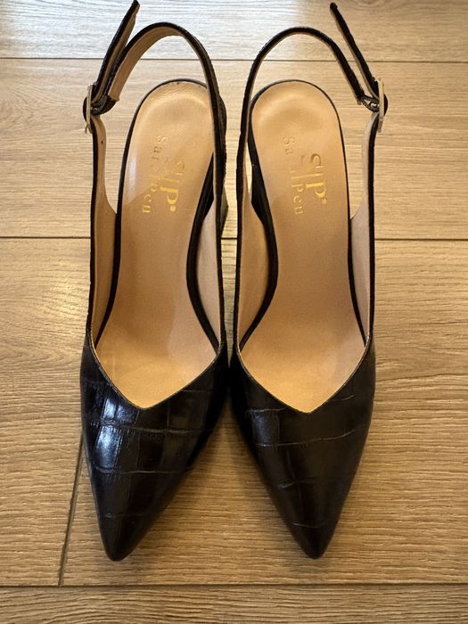 Елегантни дамски обувки Sara Pen