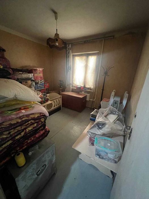 БАМ худудида жойлашган 4 хонали квартира сотилади 100 км