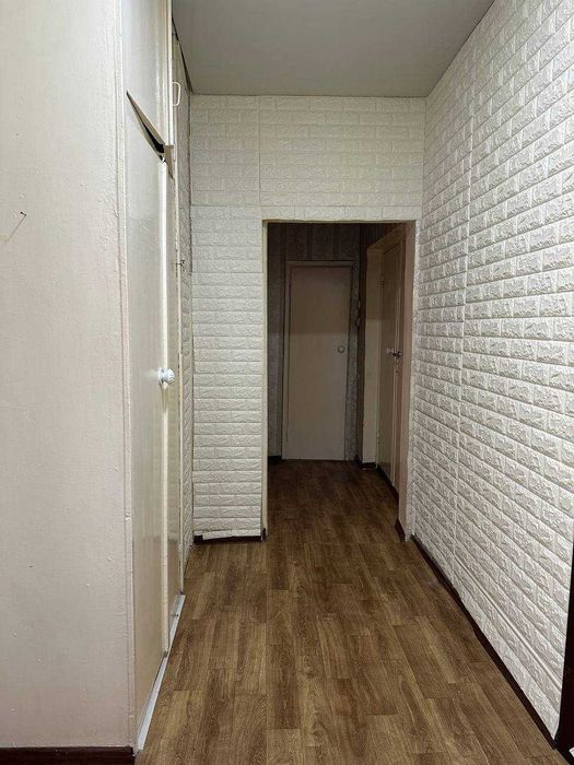 Продается 2х ком. Аэропорт, центр