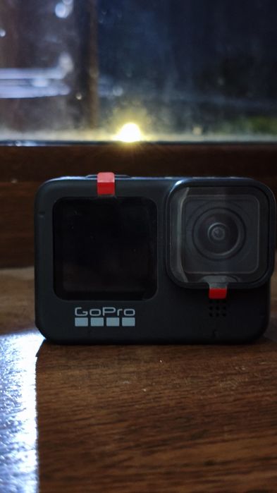 СРОЧНО Продам Экшн-камеру GoPro HERO 9 Black (+ Аквабокс)