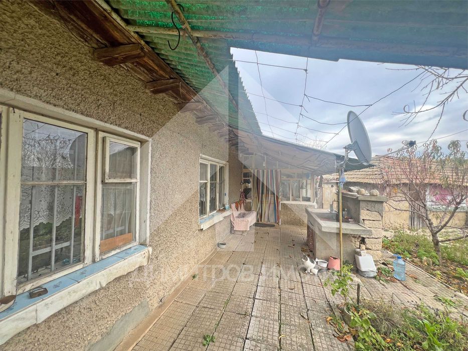 Продава се Къща в с. Мировци, Област Шумен - 100 кв.м за 87 €/кв.м - Снимка #3