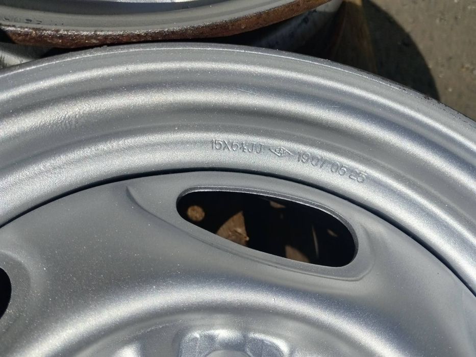 15 цола 6 х 139,7 мм Мазда Б серия - 6 инча / ЕТ 10