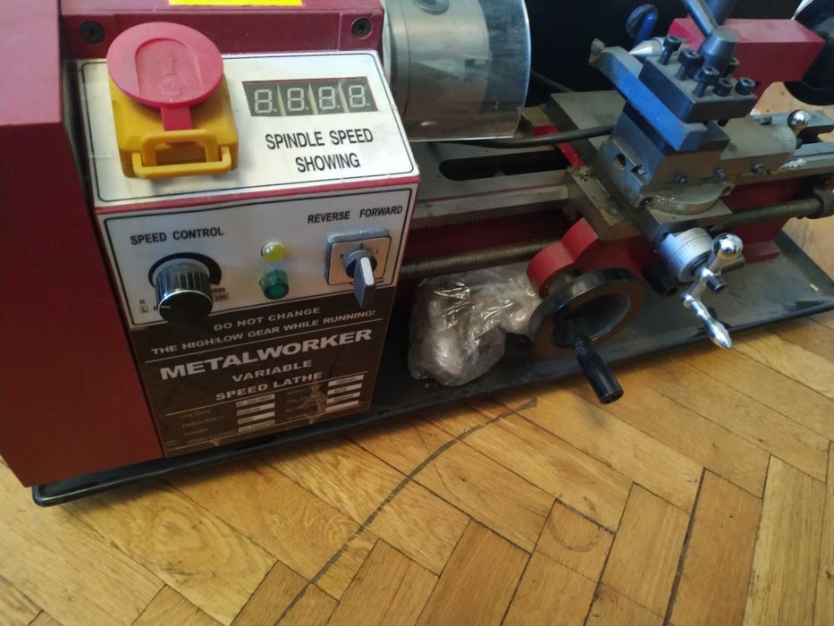 Малък нов часовникарски струг MetalWorker