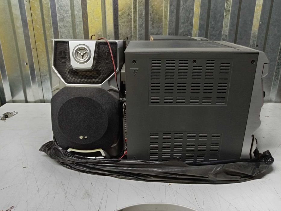Музыкальный центр LG FFH-315