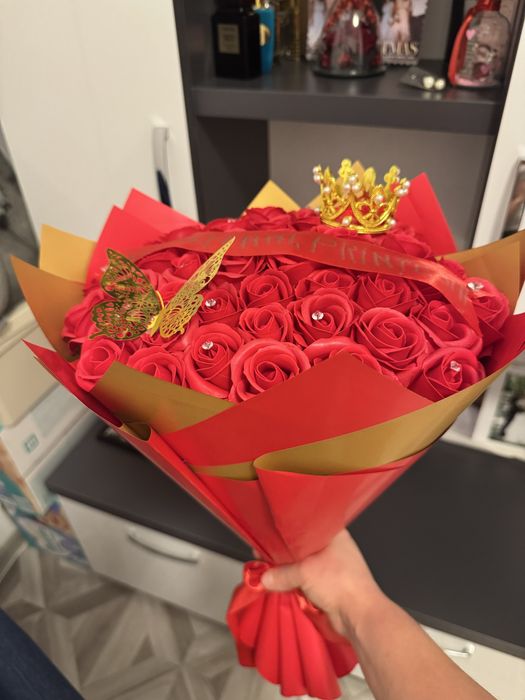 Martisoare,si trandafiri de sapun parfumati  de 1 si 8 martie