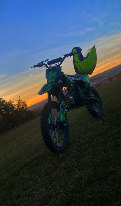 Vand cross JRH 125cc motorul este perfect functional detali in privat