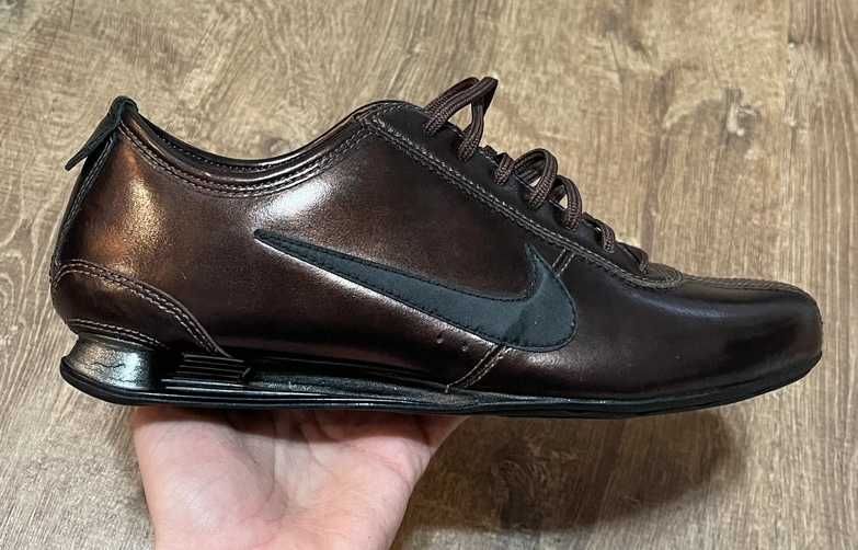 Pantofi sport Nike  Shox marimea 38 (nepurtati)