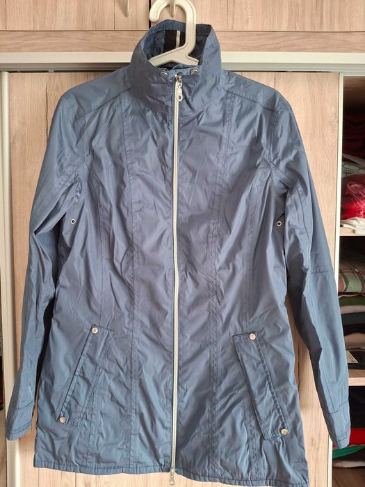 Дамско лятно непромокаемо  яке
