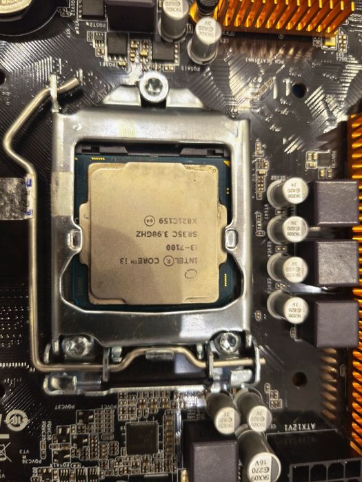 Лот комплектующих