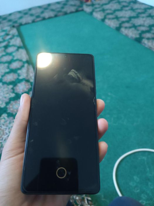 Телефон Редми ноте 13 про