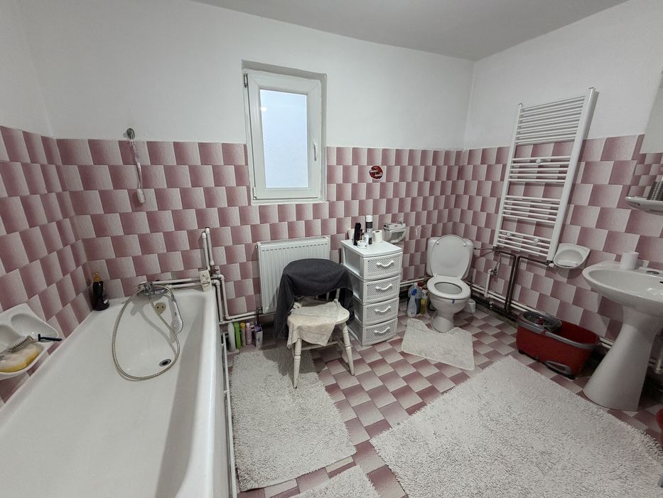 Casa P+E cu teren aferent