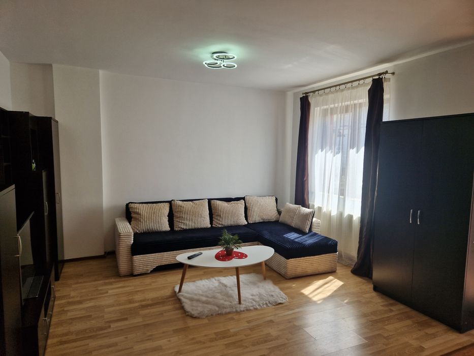 Garsoniera de inchiriat