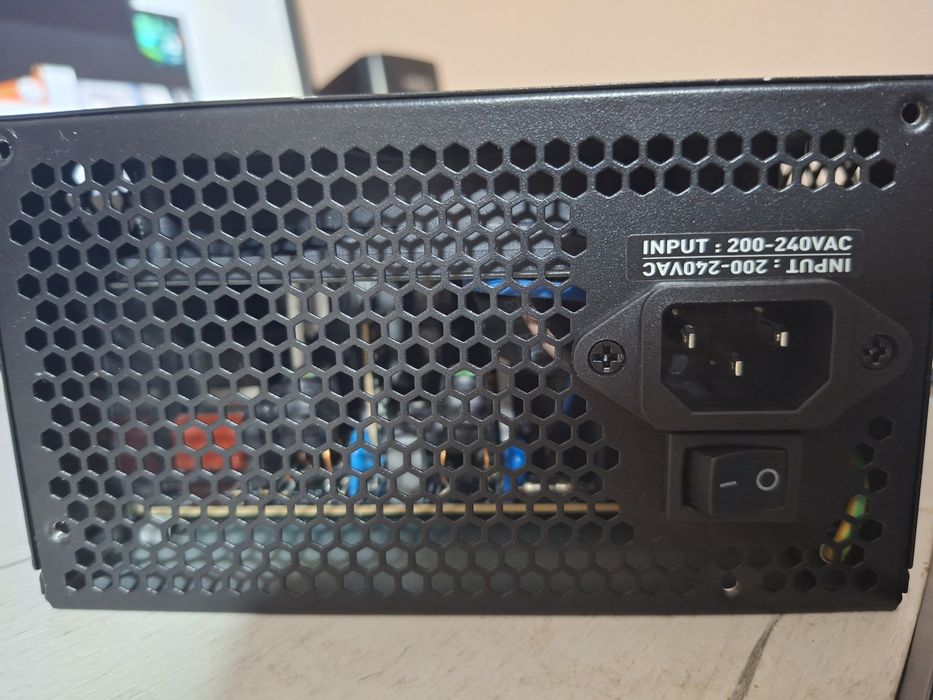 Sursa aqiris pulsar 550w