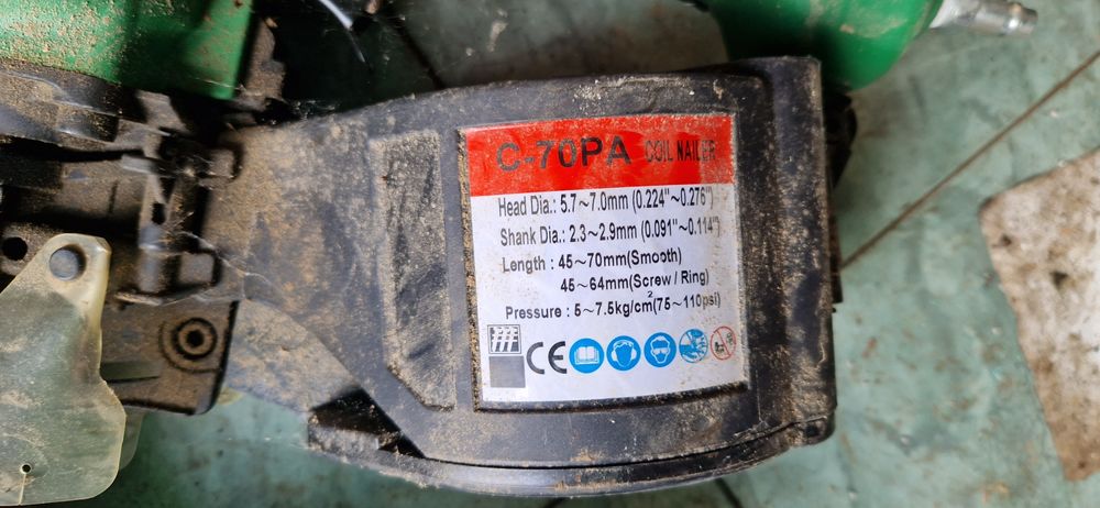 Pistol/capsator pneumatic cuie Aplus profesional