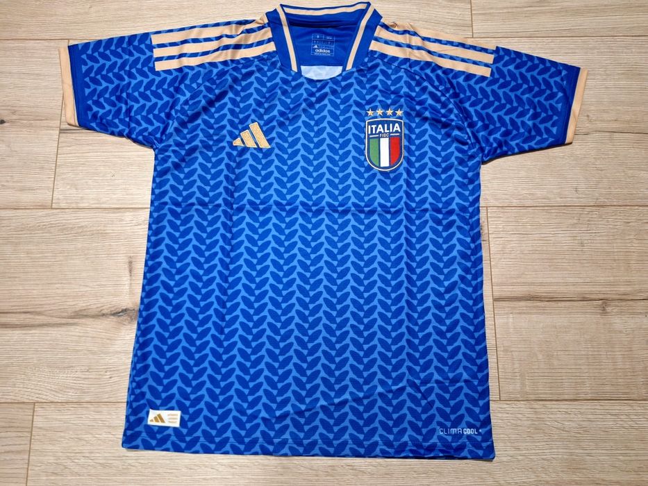 Футболна фланелка на Италия нов модел Мондиал 2026!!!