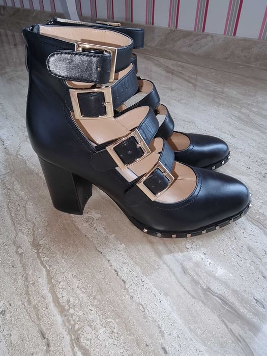 Обувки черни еко кожа № 35,5 НОВИ