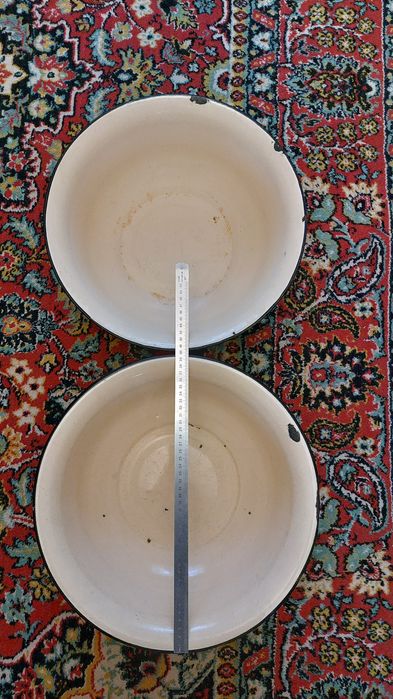 Продаю эмалированные тазик