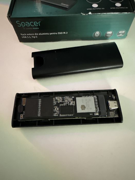 SSD M2  1TB  ADATA + Rack extern